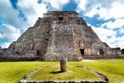 depositphotos_65046039-stock-photo-great-pyramid-of-uxmal-yucatan.jpg.jpeg